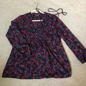 A Pea in the Pod Floral Maternity Top